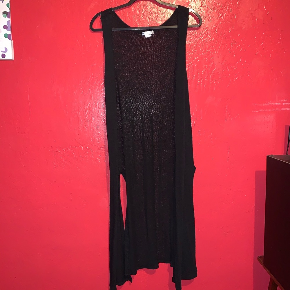 Sleeveless Cardigan